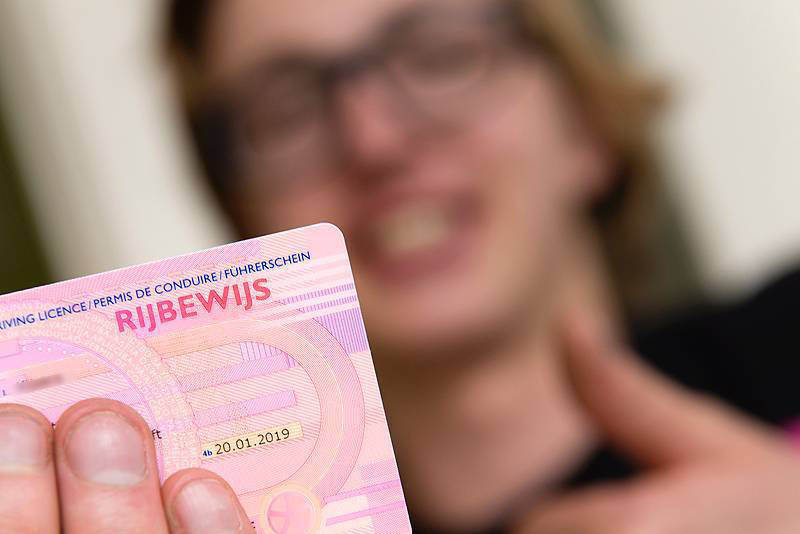 Hoe kan ik identiteitsfraude voorkomen? Rijksoverheid.nl