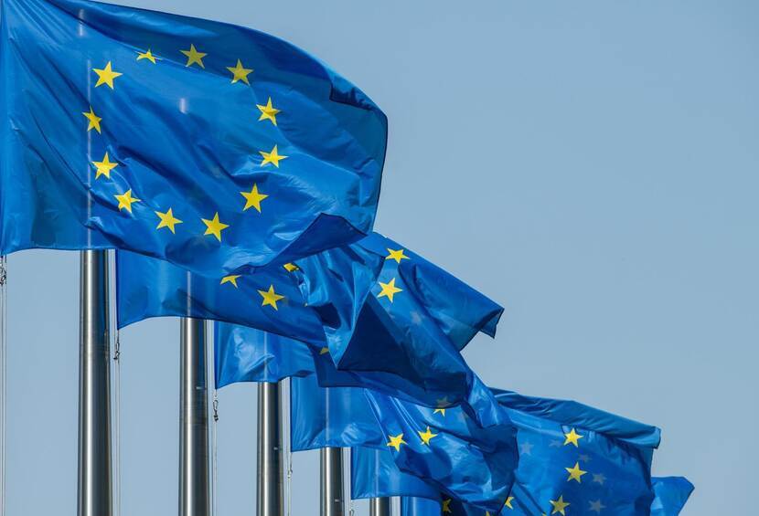 Европейский Союз (ЕС) принимает тринадцатый набор экономических санкций против России |  предмет новостей