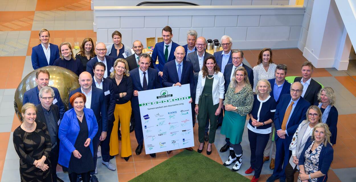 Ondertekening Green Deal Samen werken aan duurzame zorg op 4 november 2022 - nieuwsbrief