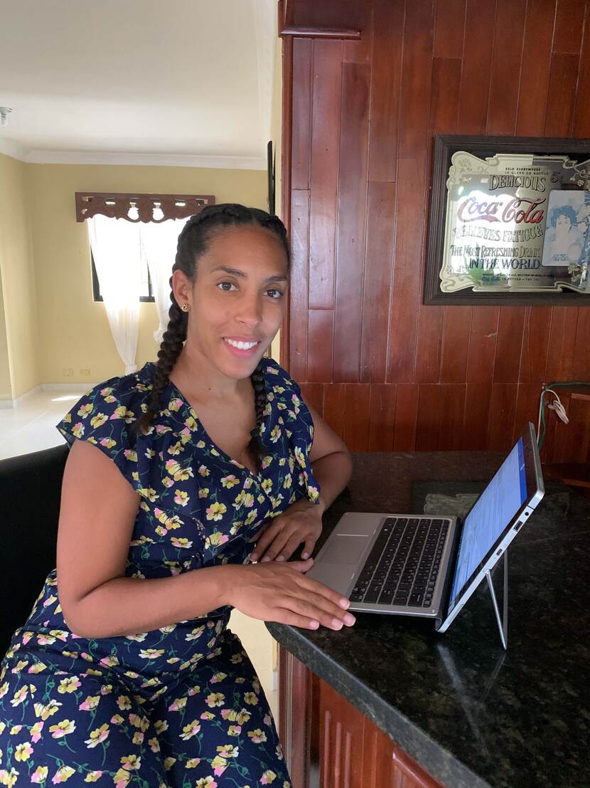 Sabrina Benschop is consulair medewerker in Santo Domingo.