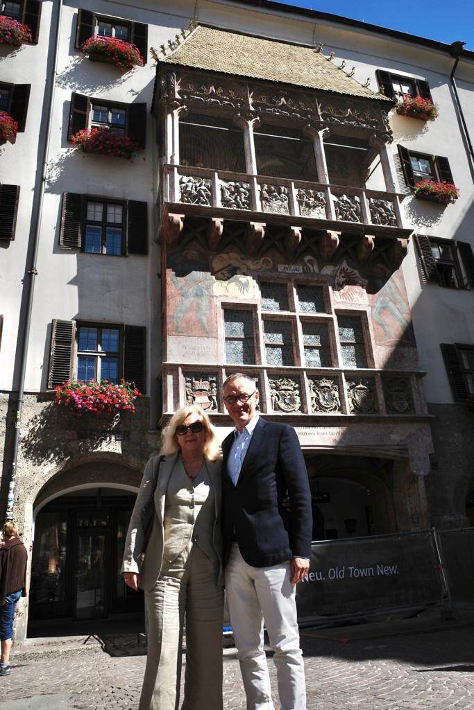 Ambassadeur Aldrik Gierveld met zijn vrouw in Innsbruck, Oostenrijk