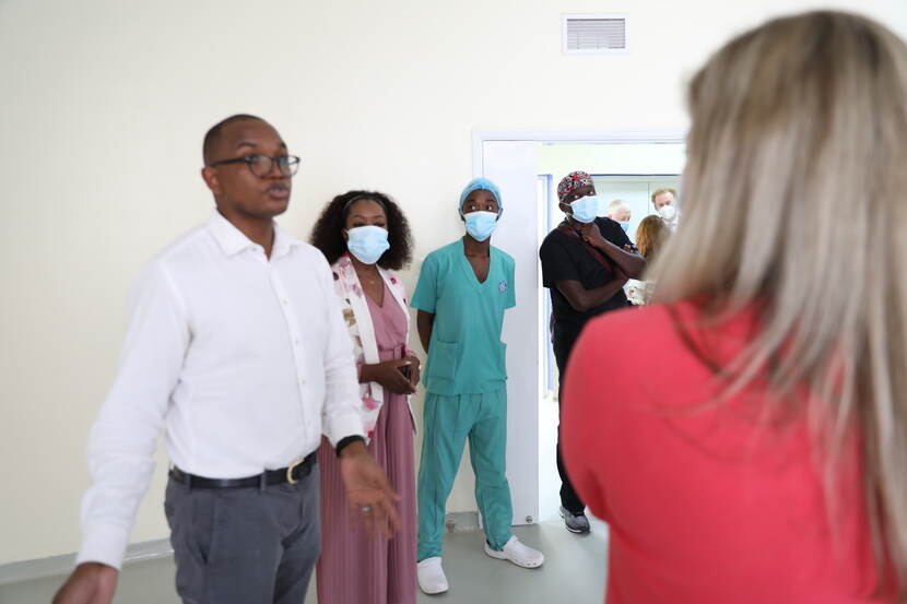 Minister Liesje Schreinemacher in ziekenhuis Nairobi