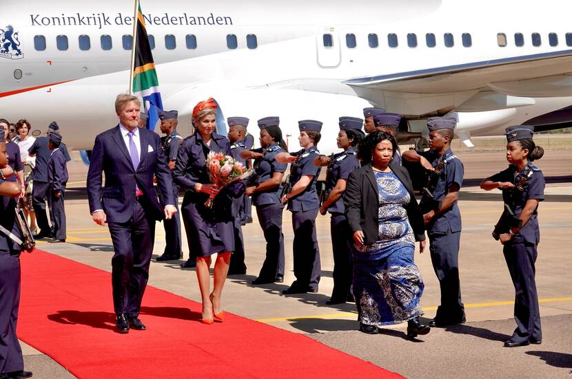 Het Koninklijk Paar arriveert in Pretoria.