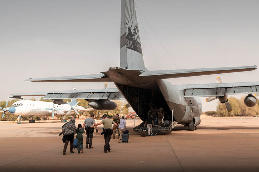 Transportvliegtuig evacuatie Soedan