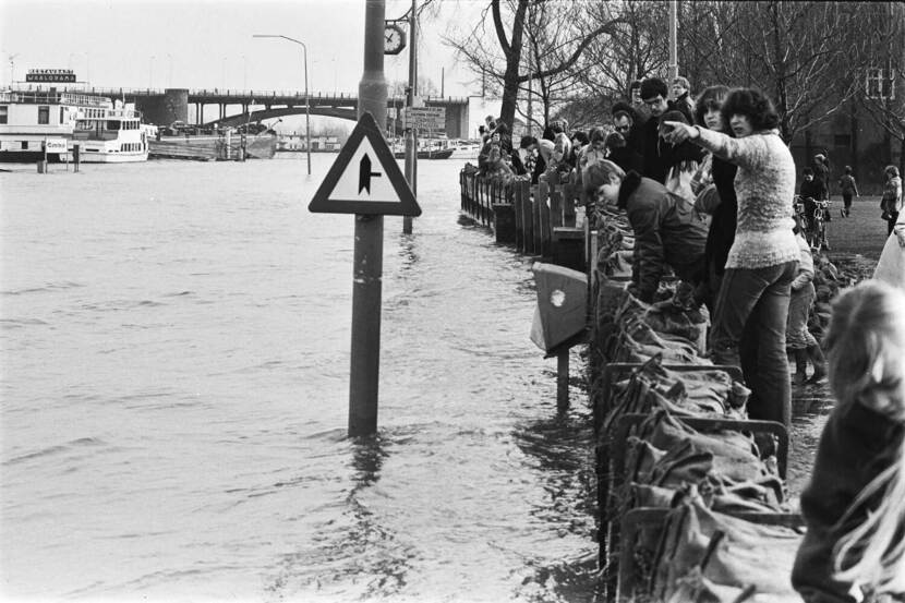 Hoge waterstand grote rivieren