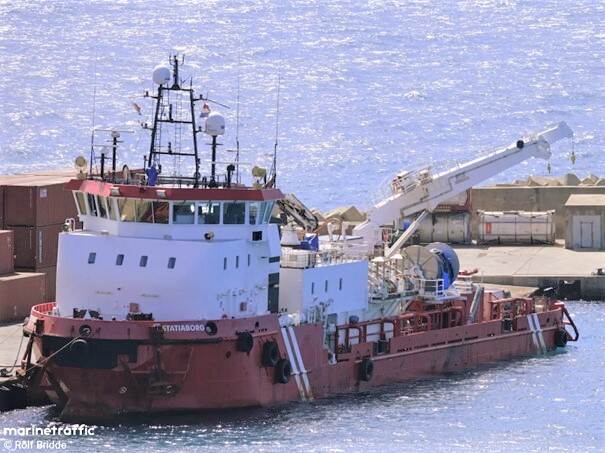 Het marine survey schip, de StatiaBorg van JW van Stee BV / Royal Wagenborg Offshore BV afgemeerd op Sint Eustatius / Wagenborg foto.