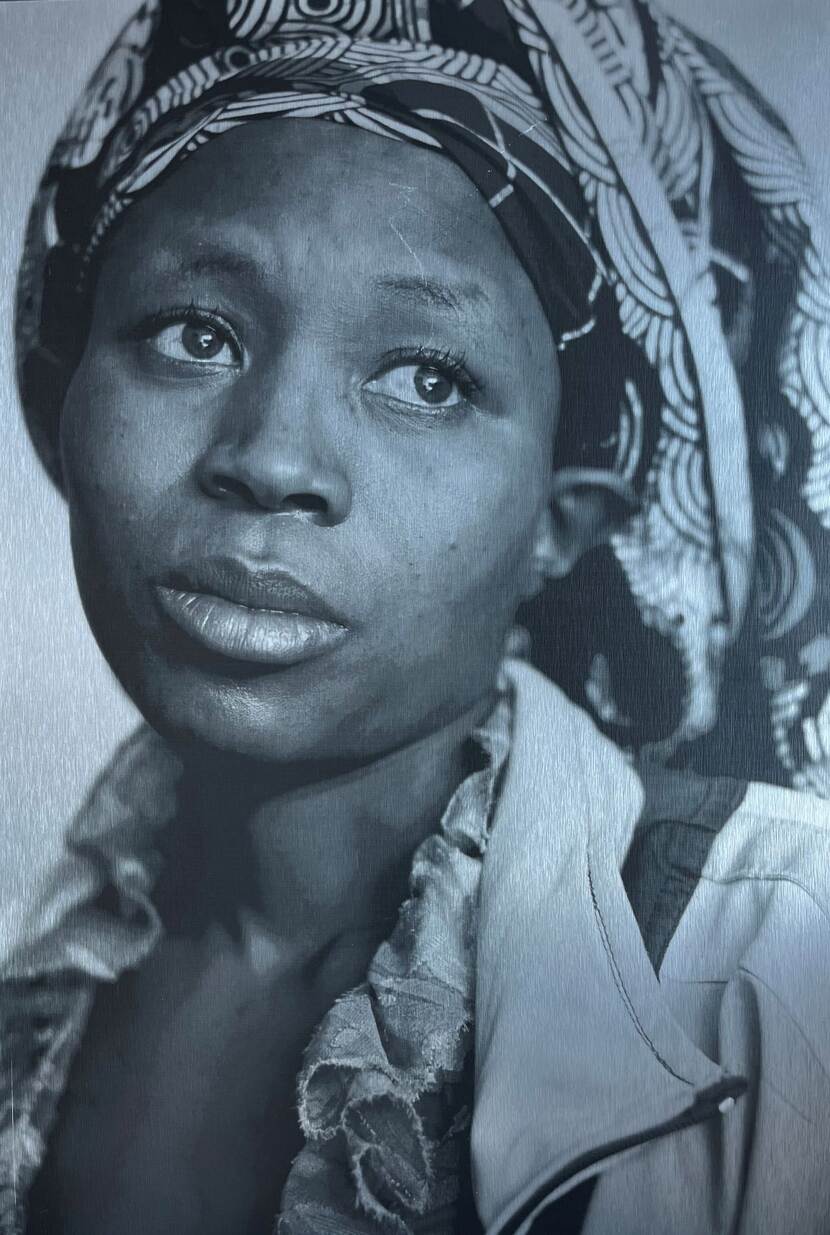 Portret van Marie Louise, overlever van de genocide in Rwanda