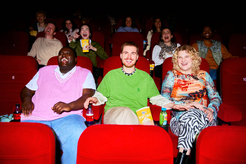Mensen in een bioscoop
