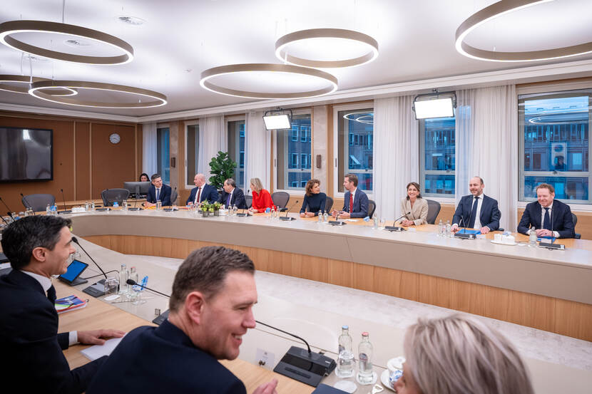 Eerste ministerraad van het kabinet-Jetten